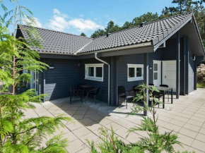 Quaint Holiday Home in Ebeltoft with Whirlpool in Ebeltoft